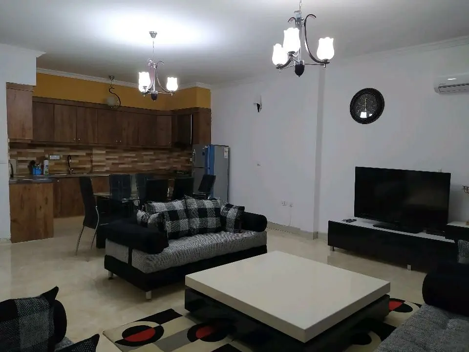  آپارتمان سه خوابه دنج 7