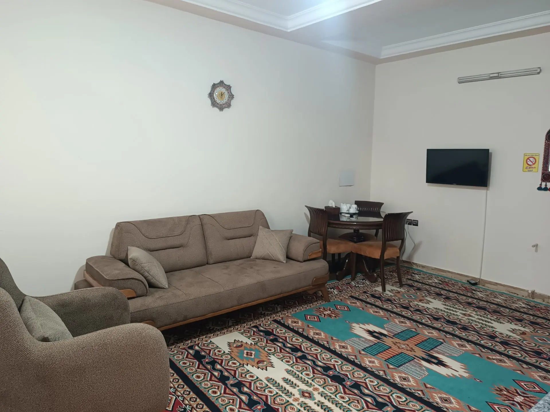 سوئیت 302 بام شیت طارم
