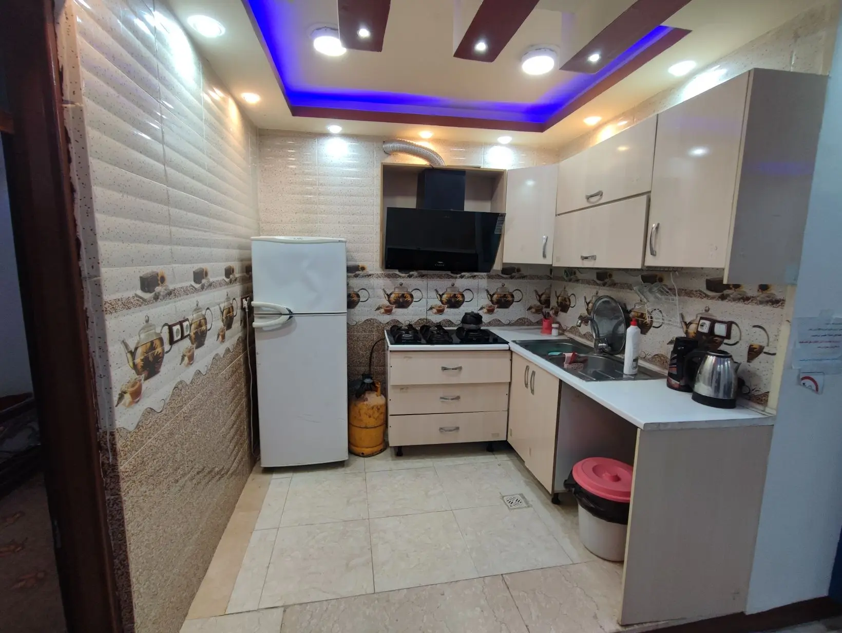 اجاره روزانه واحد دو خوابه در آبادان  