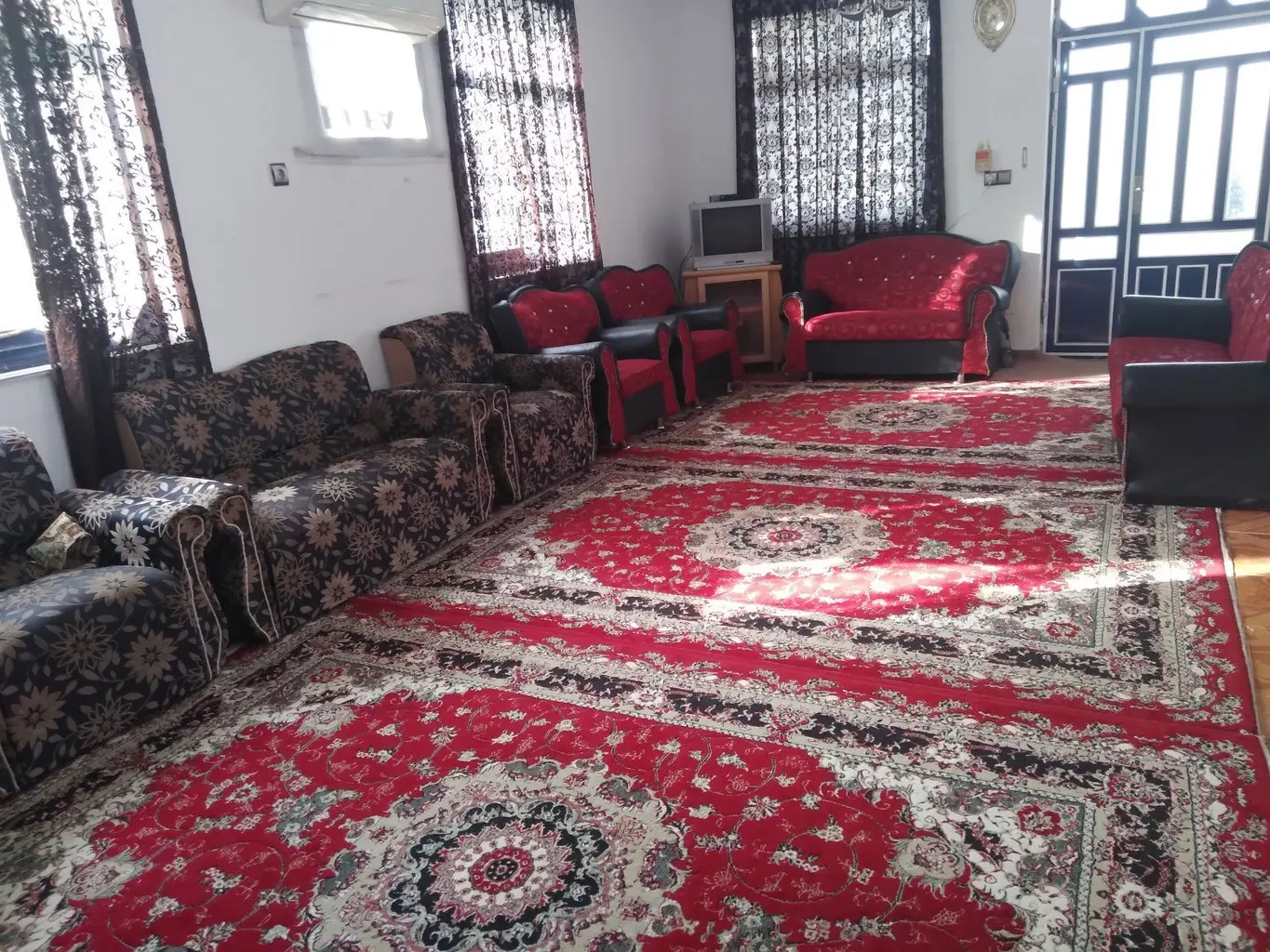 خانه جنگلی کیشه خاله 
