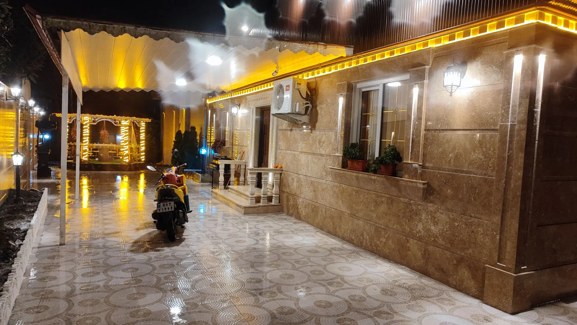 ویلا استخر آبگرم در بندرانزلی