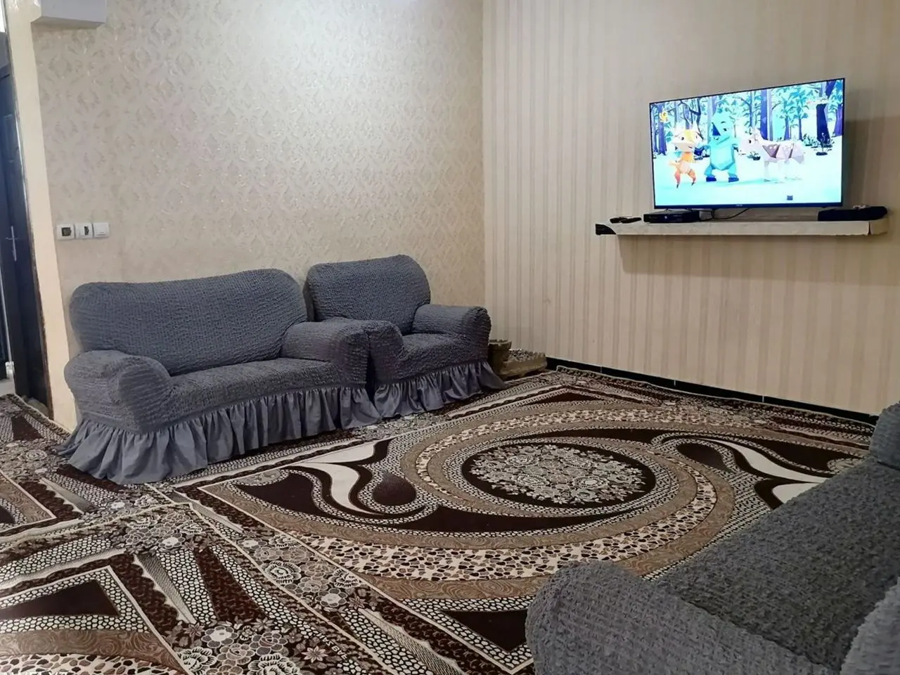 ویلایی مبله گل پتوس در گناوه
