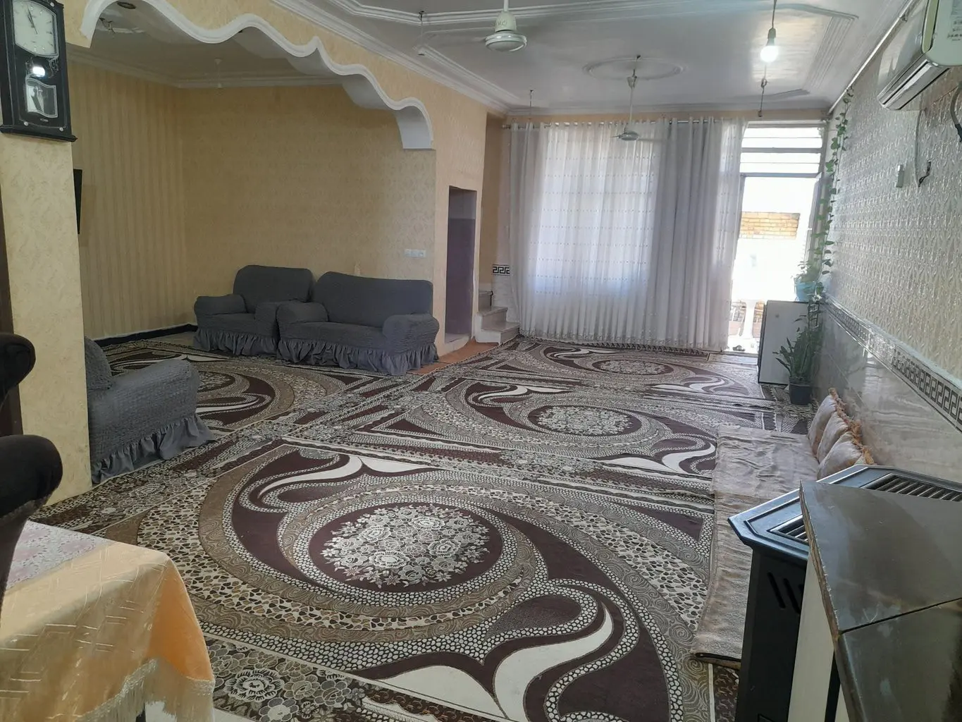ویلایی مبله گل پتوس در گناوه