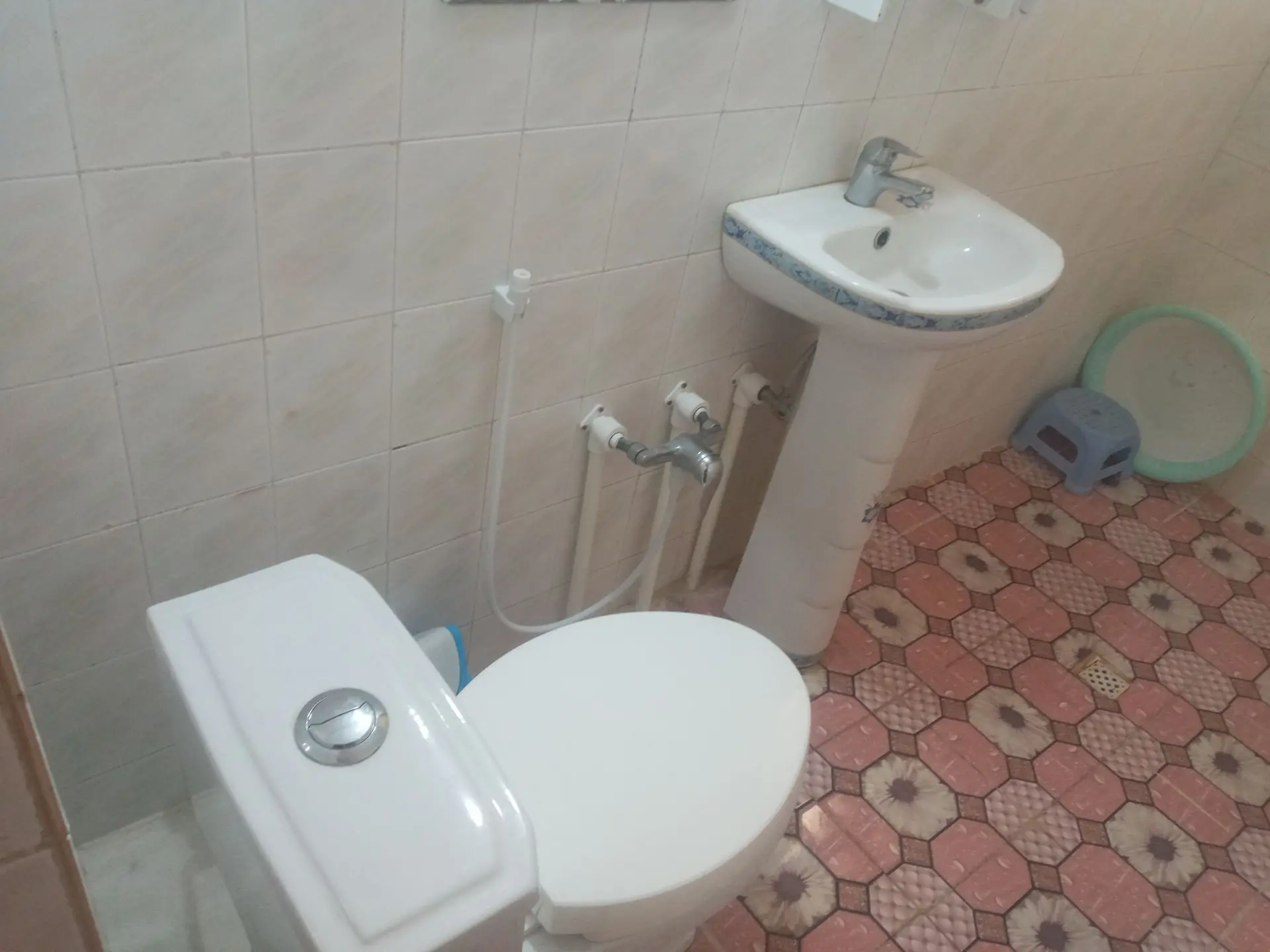 اجاره منزل یک خواب((هم کف)) در شیراز