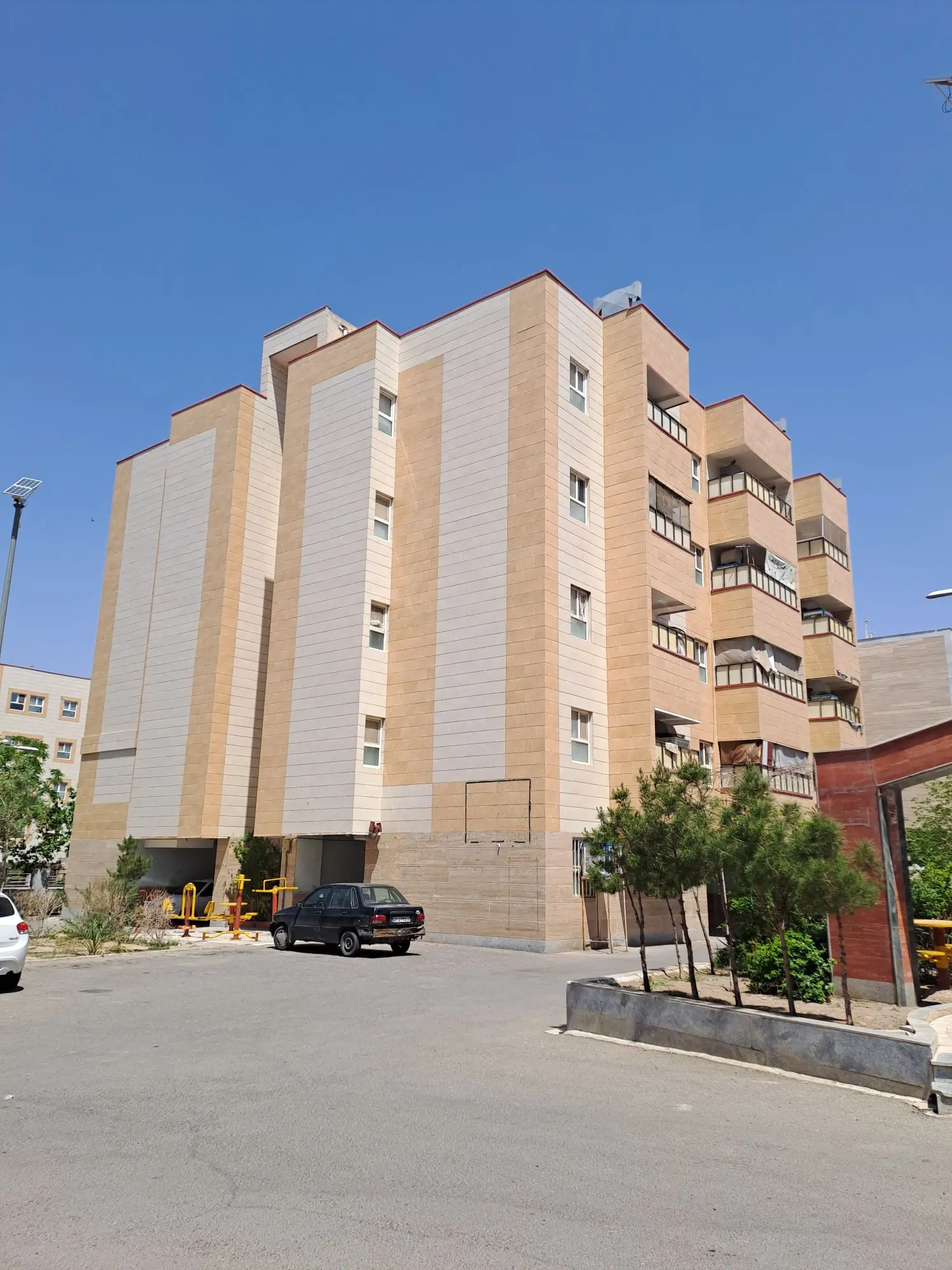 واحد دربست آپارتمان تکخواب قم