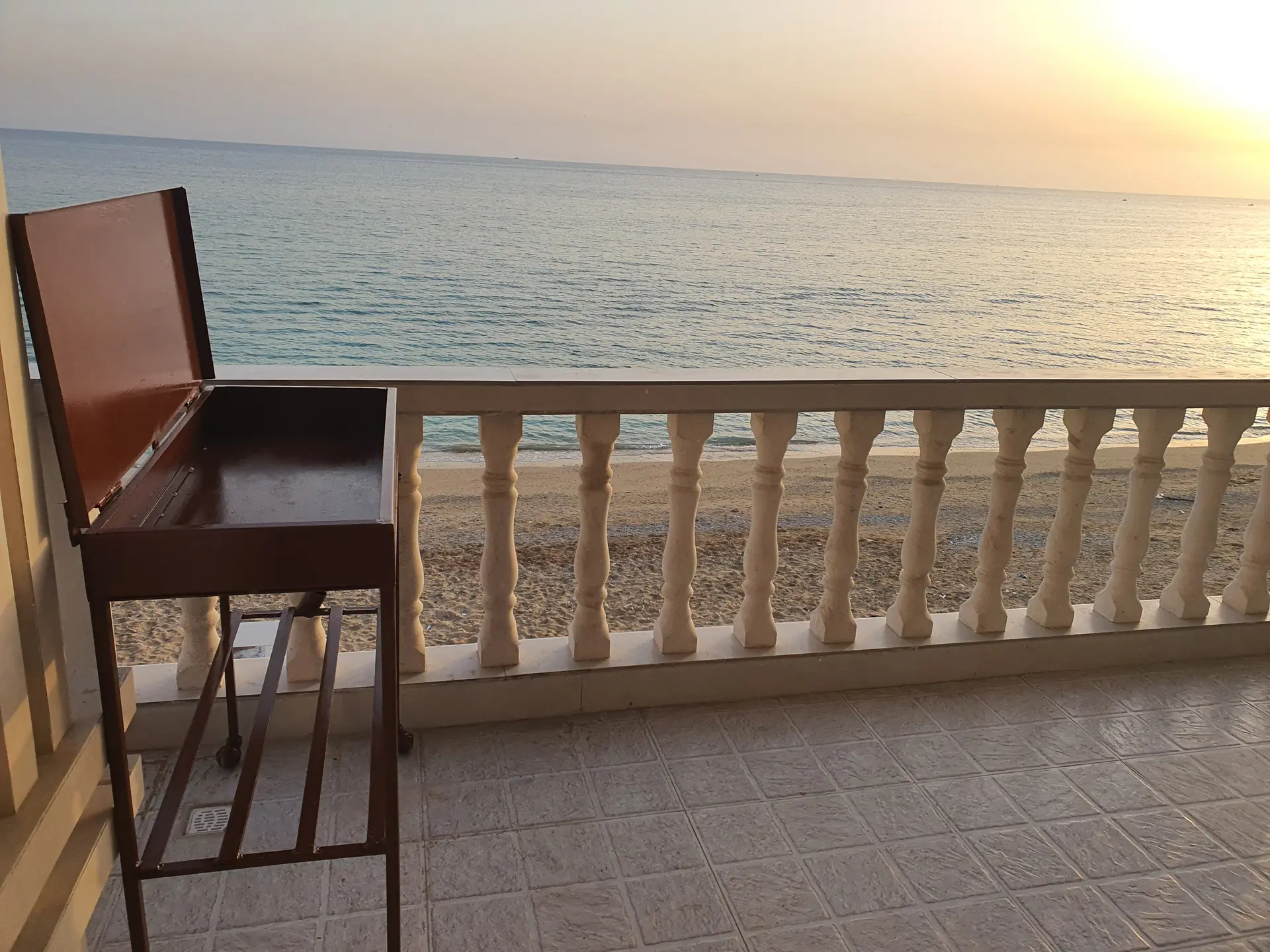 منزل مبله ساحلی شیک در سیراف