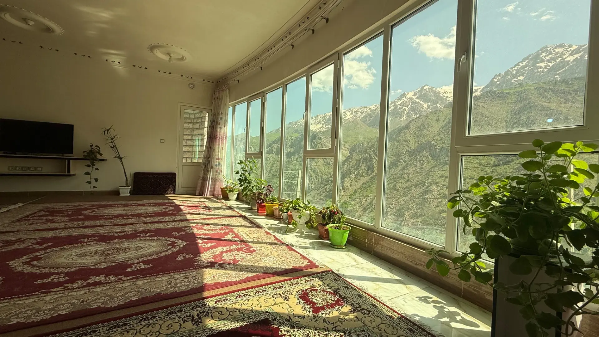 اجاره ویلای سه خوابه دیوەخان  در اورامان 