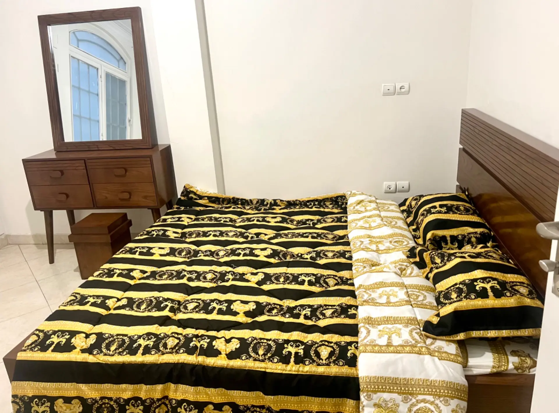 واحد۲خواب کاشانی۸