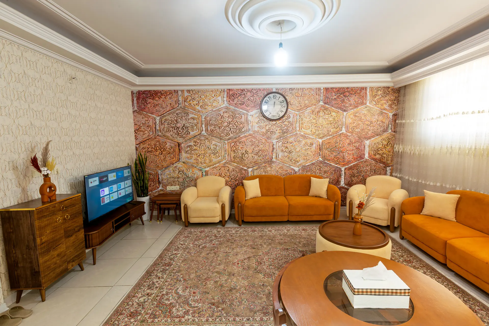 آپارتمان دوخوابه کلانتری 2