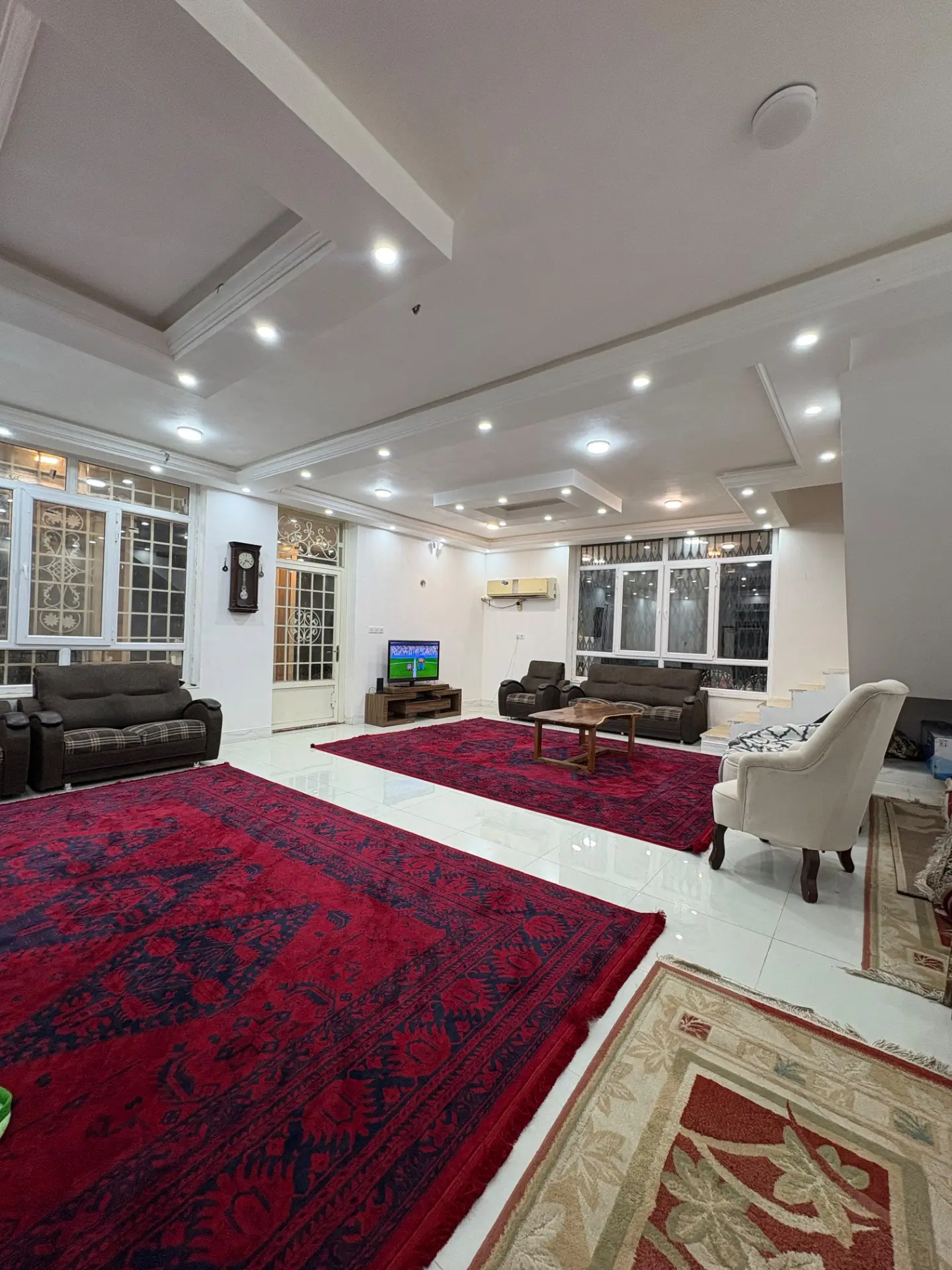 اقامتگاه آیلین