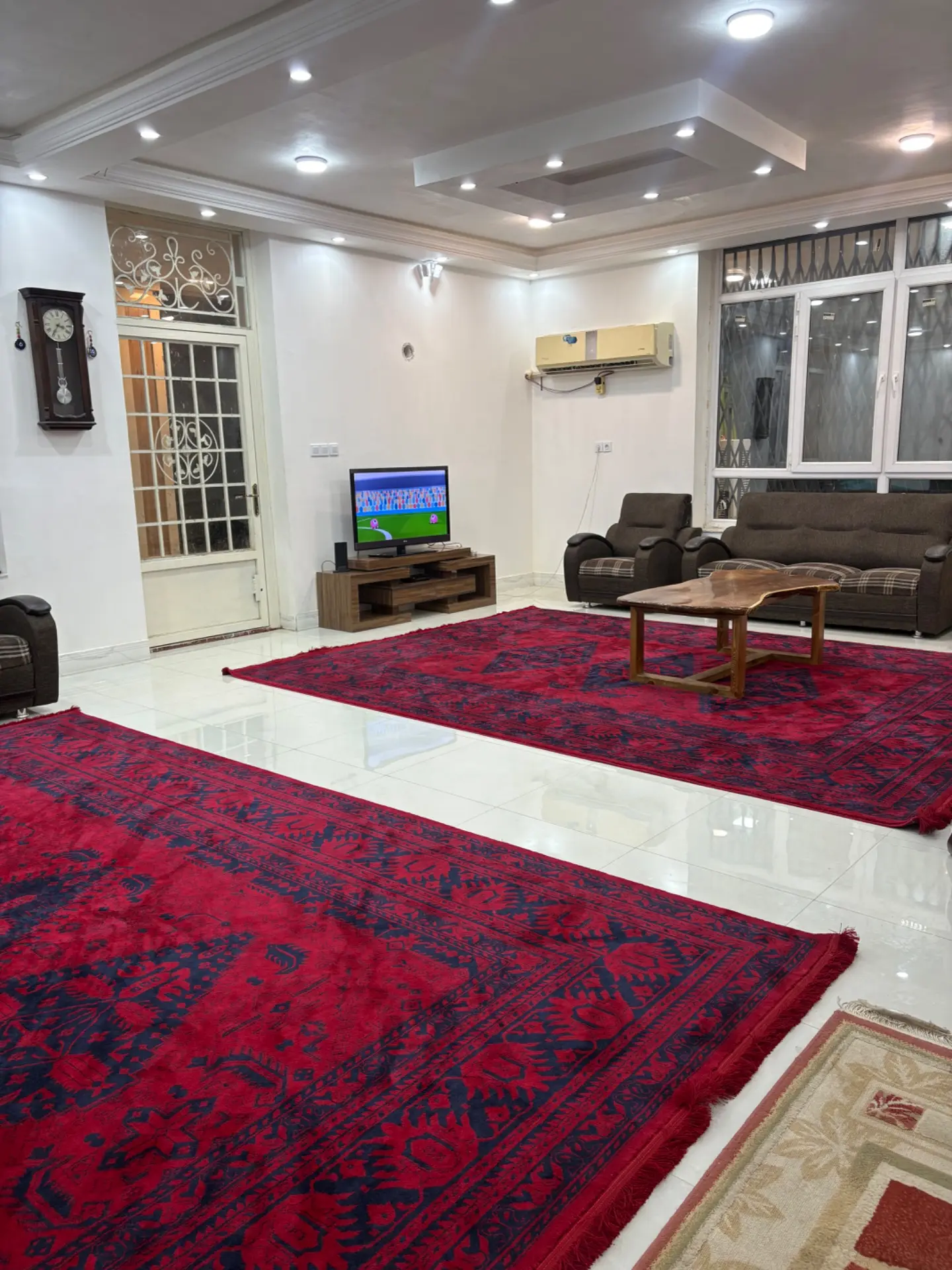 اقامتگاه آیلین