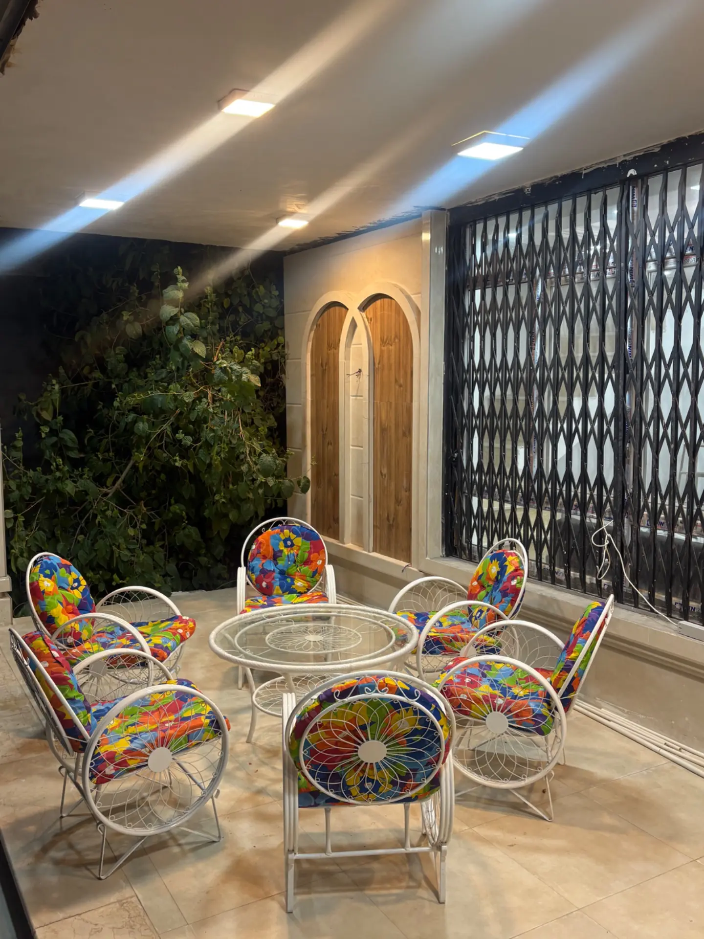 اقامتگاه آیلین
