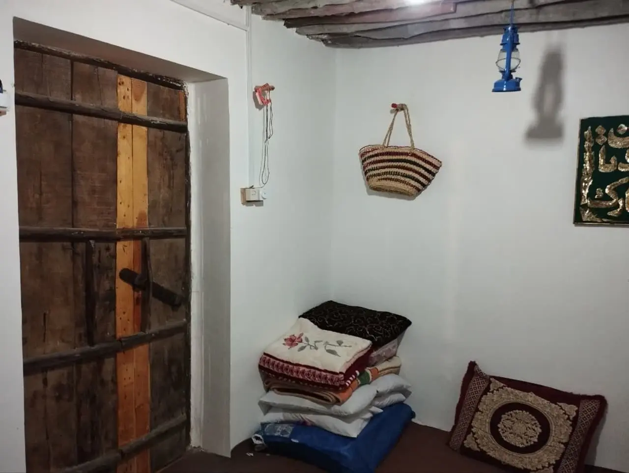 بومگردی ناخدا علی اتاق گل یاسمین