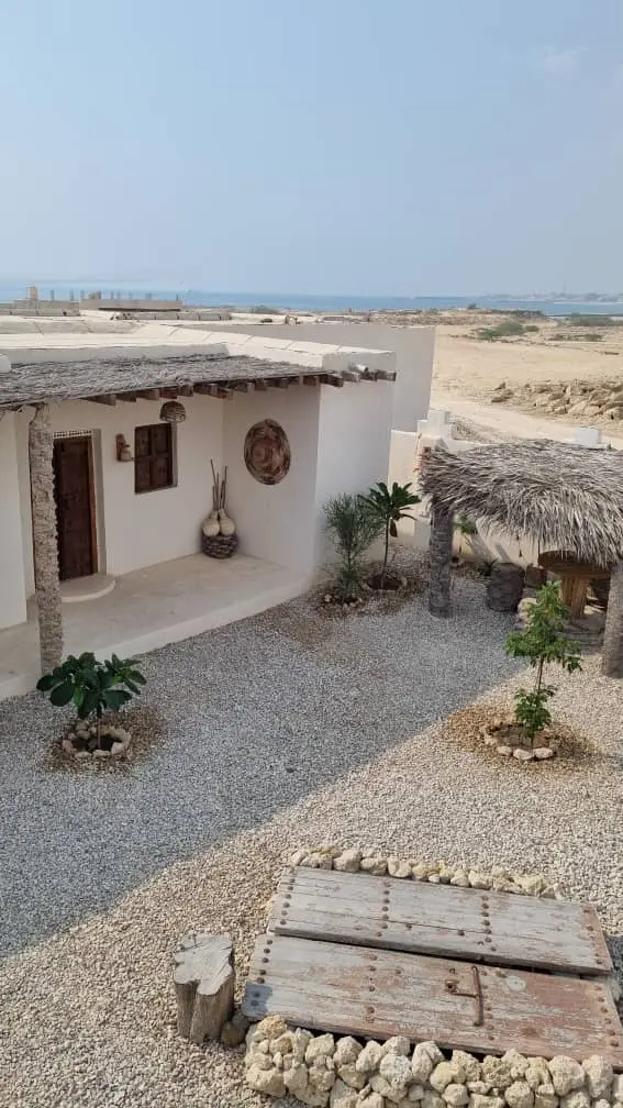 بوم گردی سفرسال اتاق کُنته