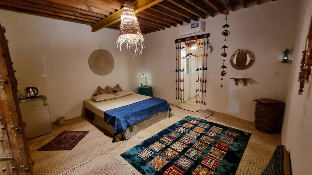 بوم گردی سفرسال اتاق کُنته