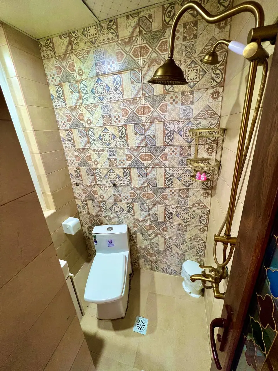هتل سنتی ژرمانسیکا اتاق 201