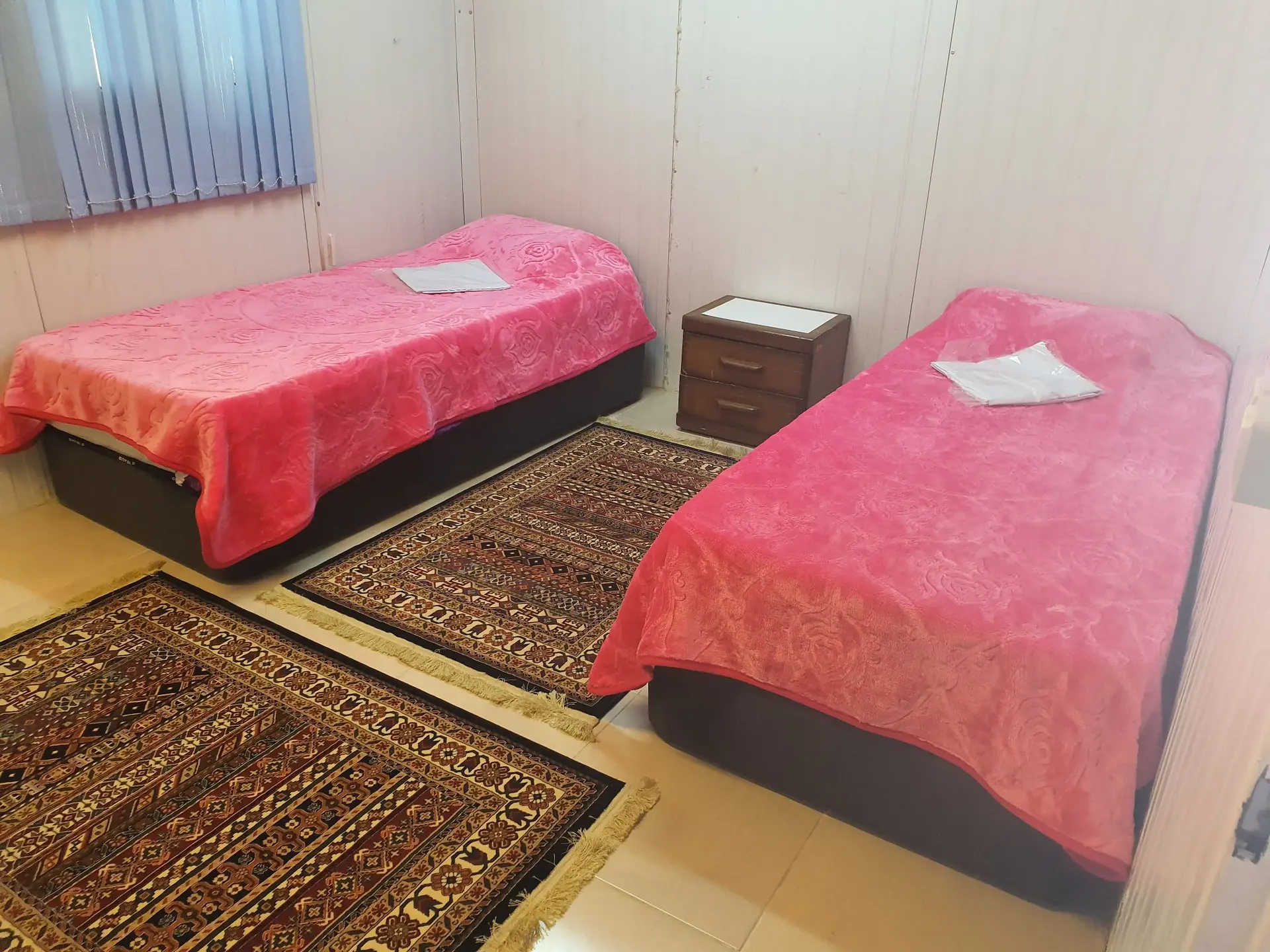 اقامتگاه گردشگری ارغوان اتاق دوتخته 2