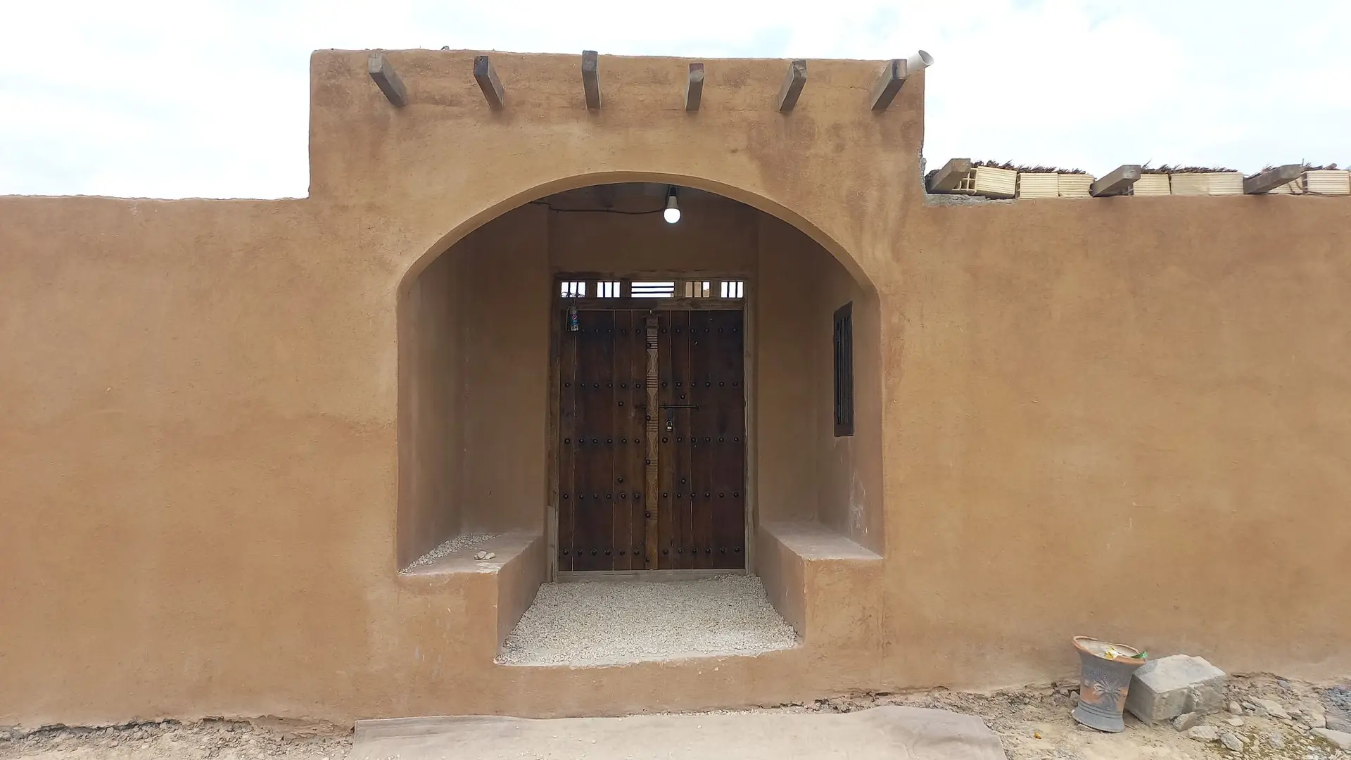 بوم گردی عیدروس اتاق حوت