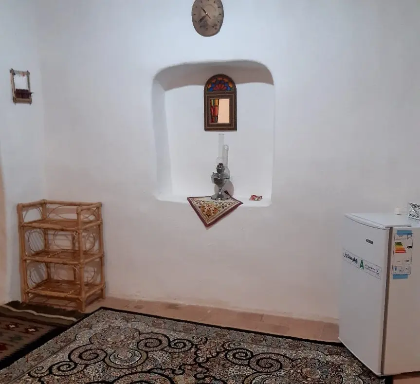 بوم گردی اله بوم اتاق قتره