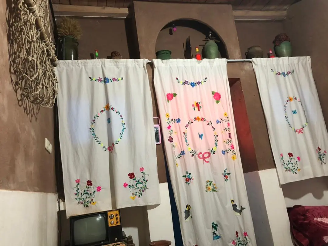 بوم گردی آله آموت اتاق اول