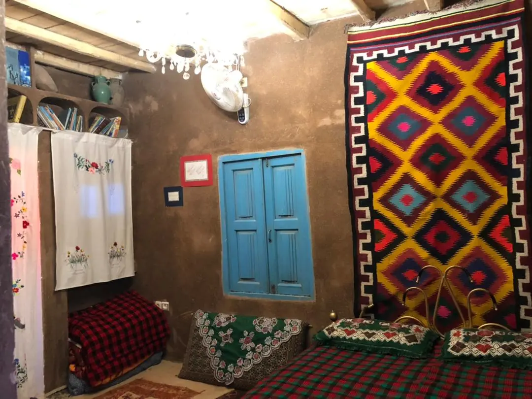بوم گردی آله آموت اتاق سوم