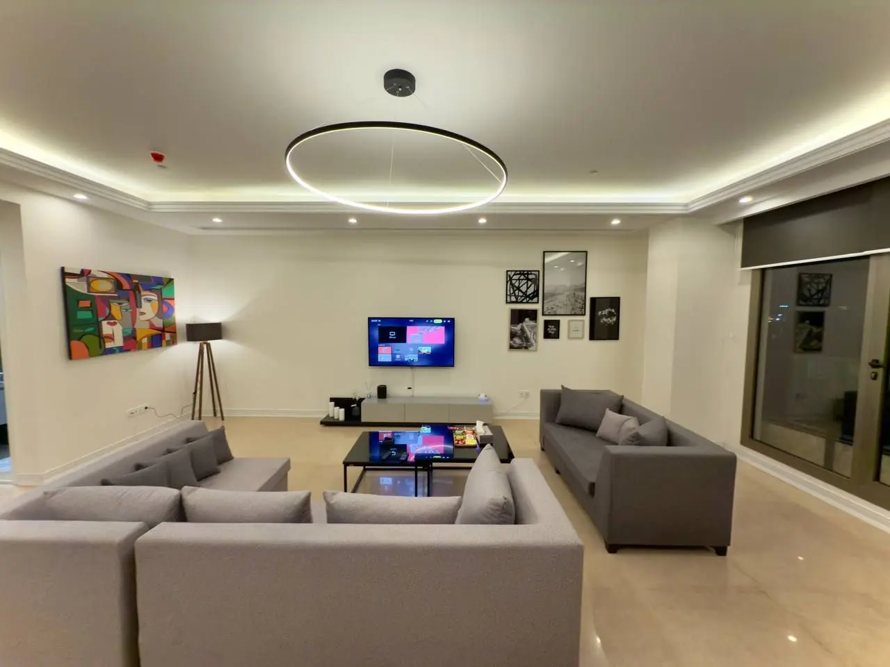 آپارتمان دوخواب نیاوران ۲