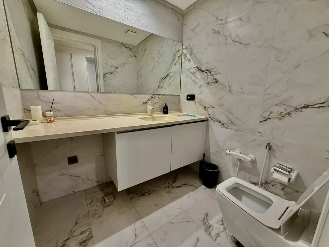 آپارتمان دوخوابه دریاچه