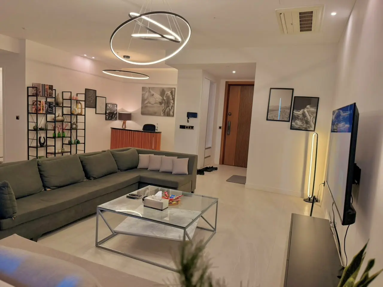 آپارتمان دوخوابه دریاچه ۲