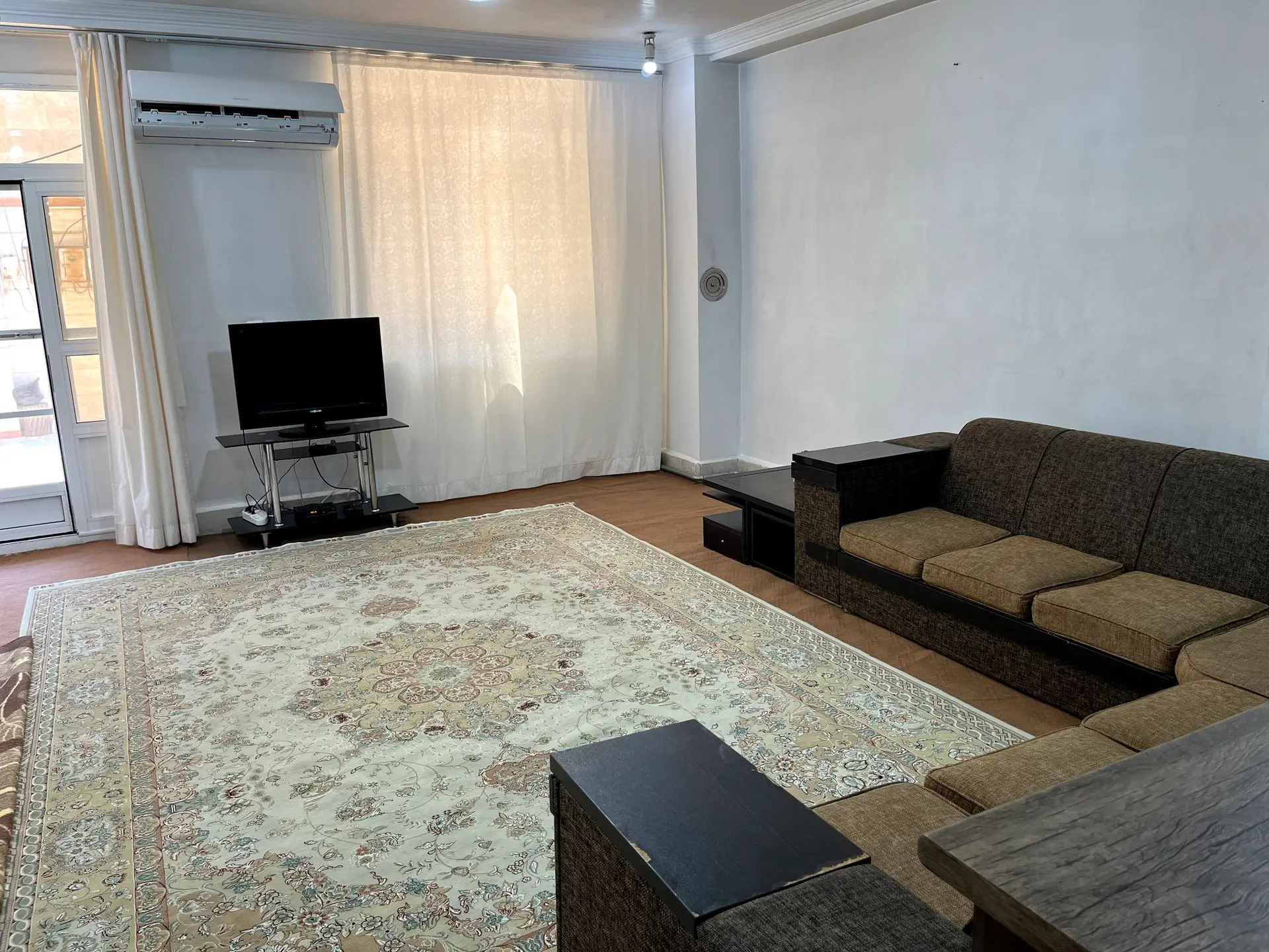 سوئیت دوخوابه جلفا2