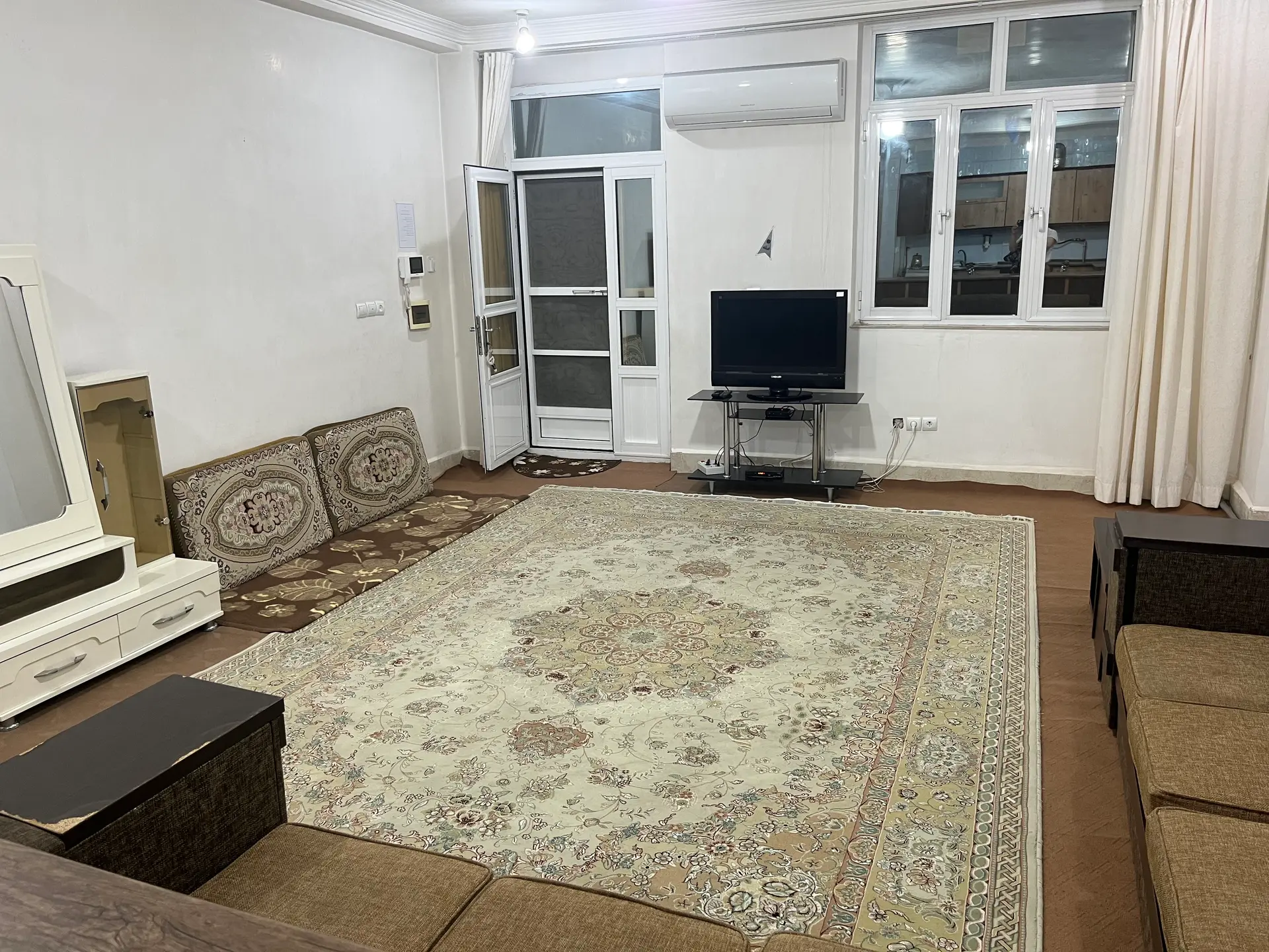 سوئیت دوخوابه جلفا2