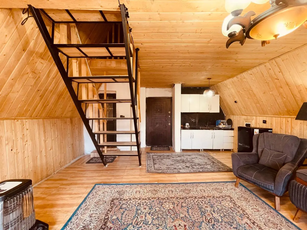 کلبه سوئیسی یک خوابه ملانیکلا