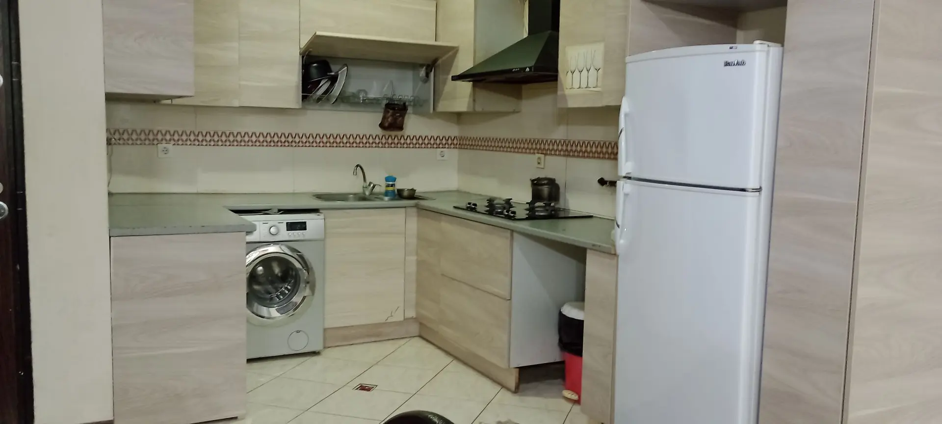 آپارتمان دوخوابه استقلال۱۰۳