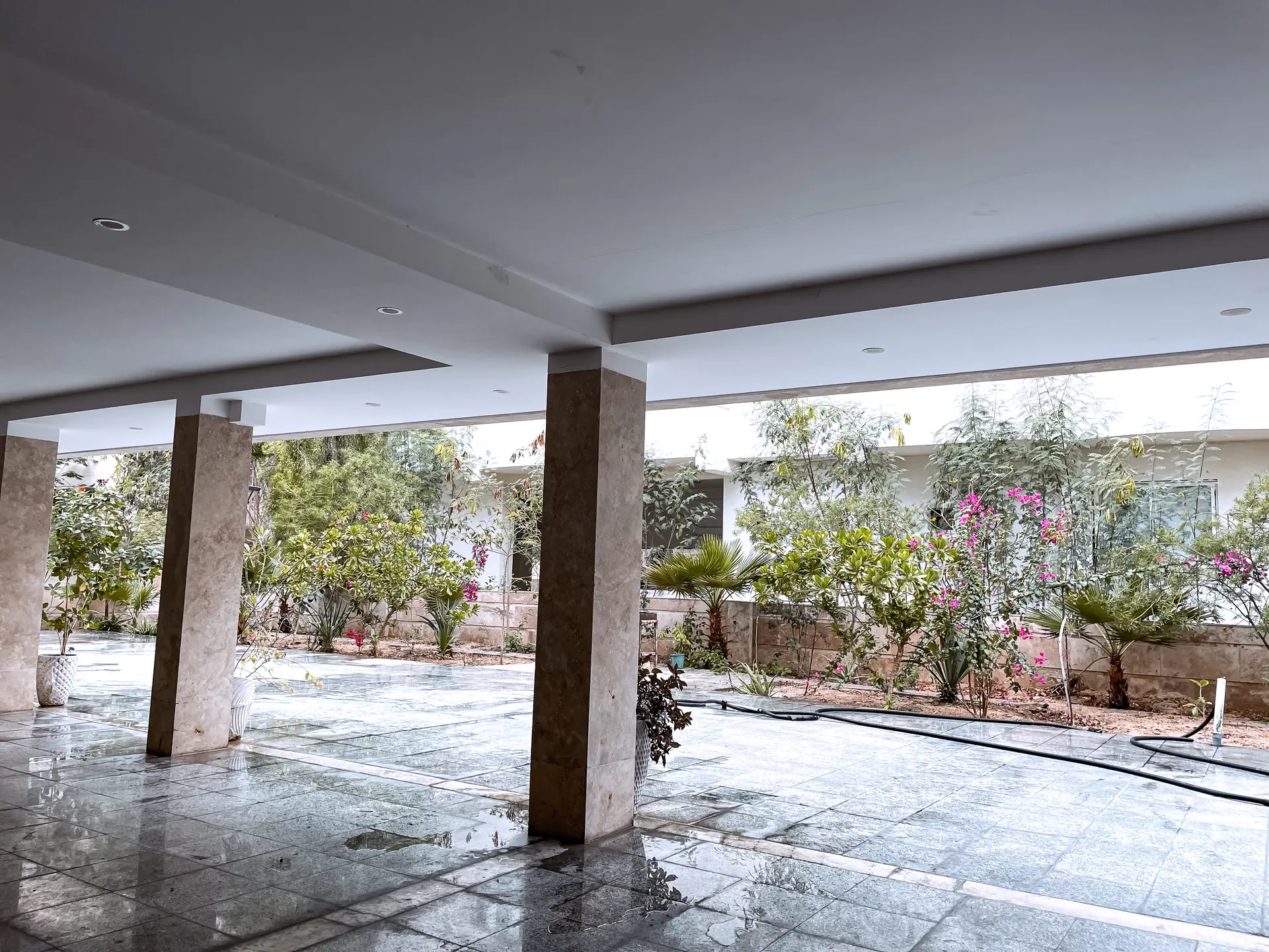 آپارتمان دو خوابه رویال