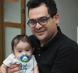 محمد رضا احمدزاده