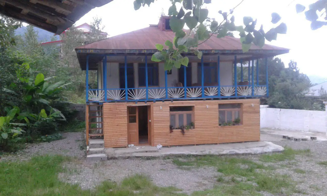 کلبه اجاره ای جنگلی سرسبز و زیبا در فومن