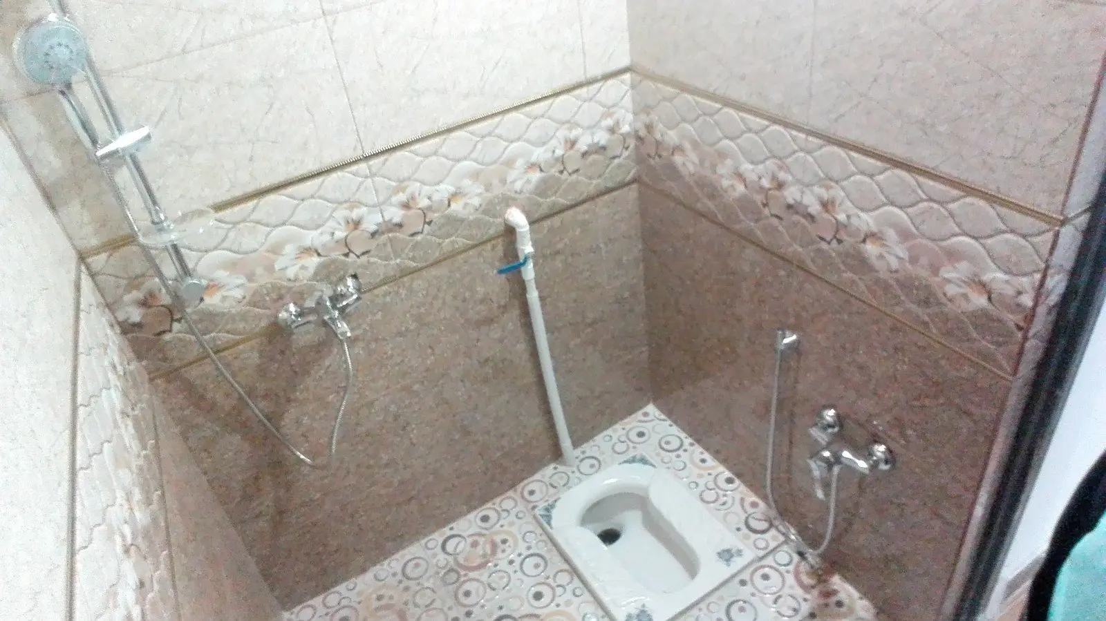 اجاره ویلای دربستی در قلعه رودخان