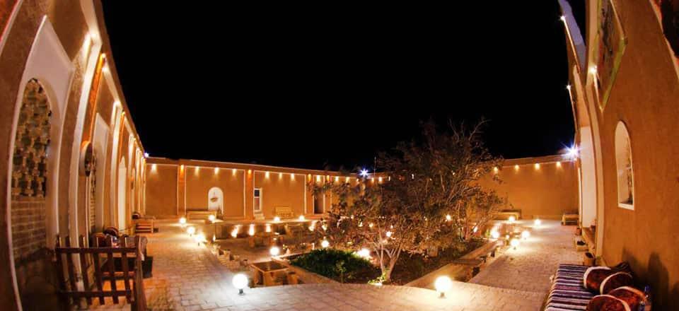 اقامتگاه بوم گردی ستاره کویر طبس