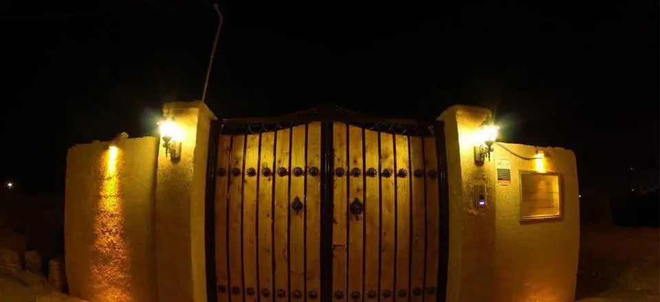 اقامتگاه بوم گردی ستاره کویر طبس