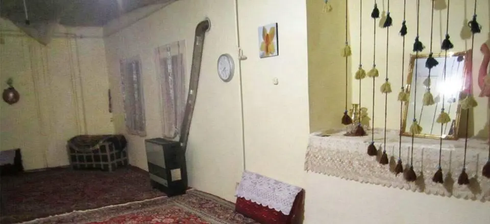 اقامتگاه بوم گردی مزداگرد در همدان