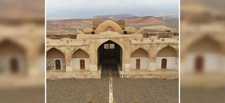 اجاره اقامتگاه بوم گردی قصر شیرین در گرمسار