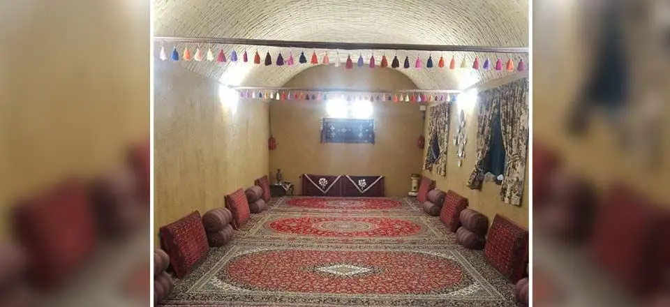 اجاره اقامتگاه بوم گردی قصر شیرین در گرمسار