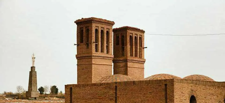 اقامتگاه بوم گردی نرگس داورزن