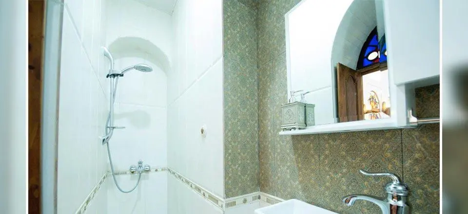 هتل سنتی حاج رئیس در بوشهر