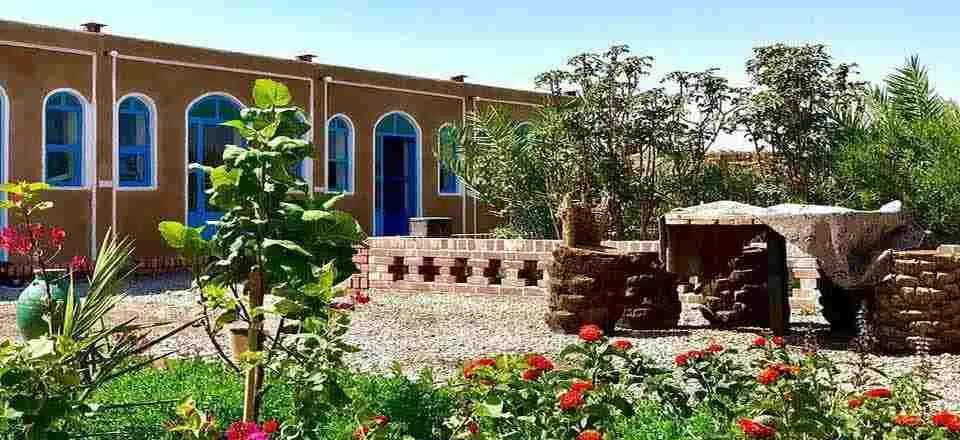 بوم گردی گندم بریان در شهداد