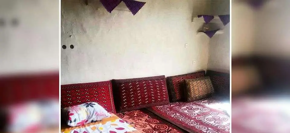 بوم گردی کلبه قزلباش مینودشت