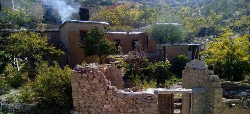 اقامتگاه بوم گردی باباحسین کوهستان در داراب