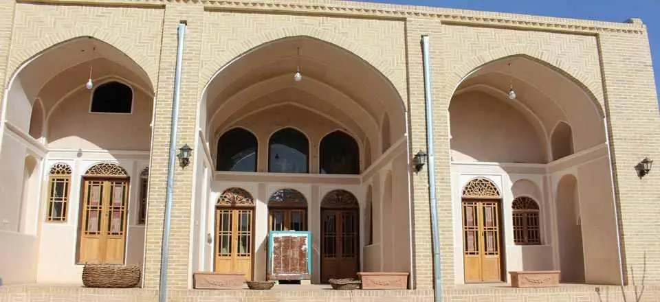 رزرو اقامتگاه بوم گردی ننه کوکب در اردستان