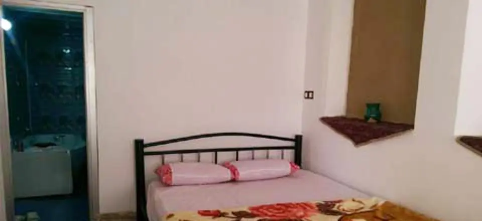 بوم گردی سرای جهانگرد در مهریز