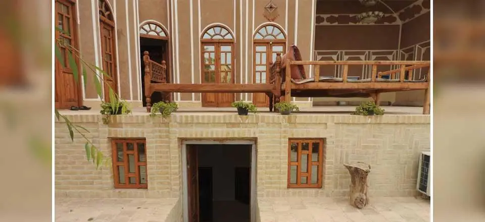 بوم گردی سرای جهانگرد در مهریز