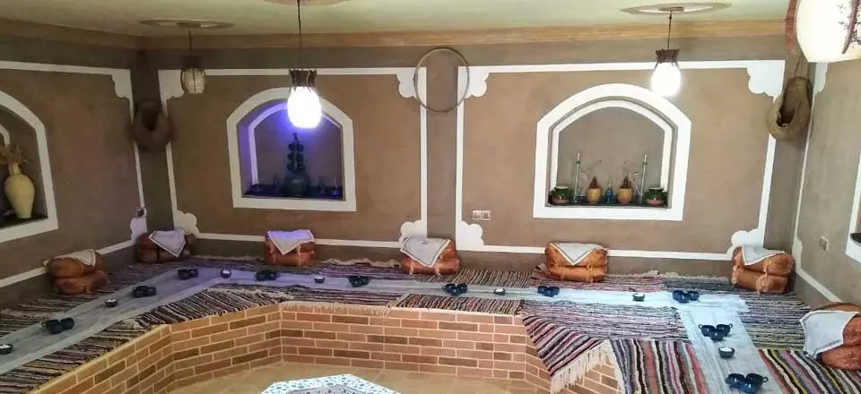 اقامتگاه بوم گردی علی بابا حلوان طبس 